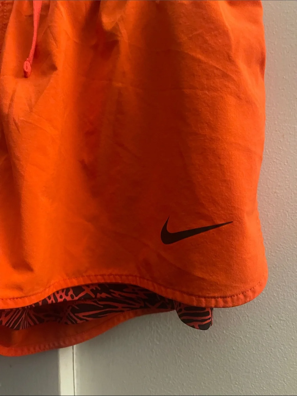 Nike Women's Full Flex 2-in-1 Twist Shorts Crimson Orange Black Size Medium NWOT - Picture 4 of 12